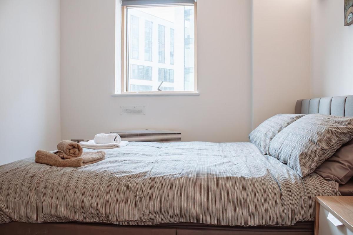 Modern 1-Bedroom Flat In Centre Leeds  Ngoại thất bức ảnh