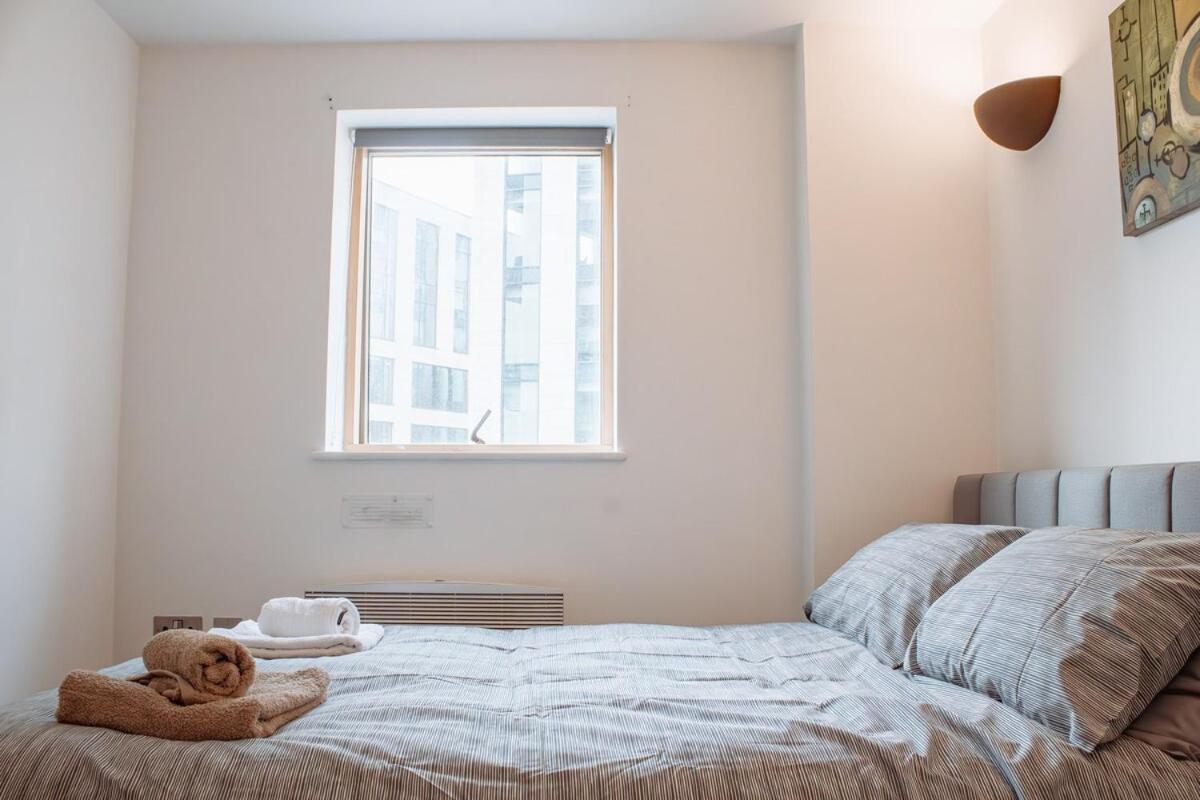 Modern 1-Bedroom Flat In Centre Leeds  Ngoại thất bức ảnh